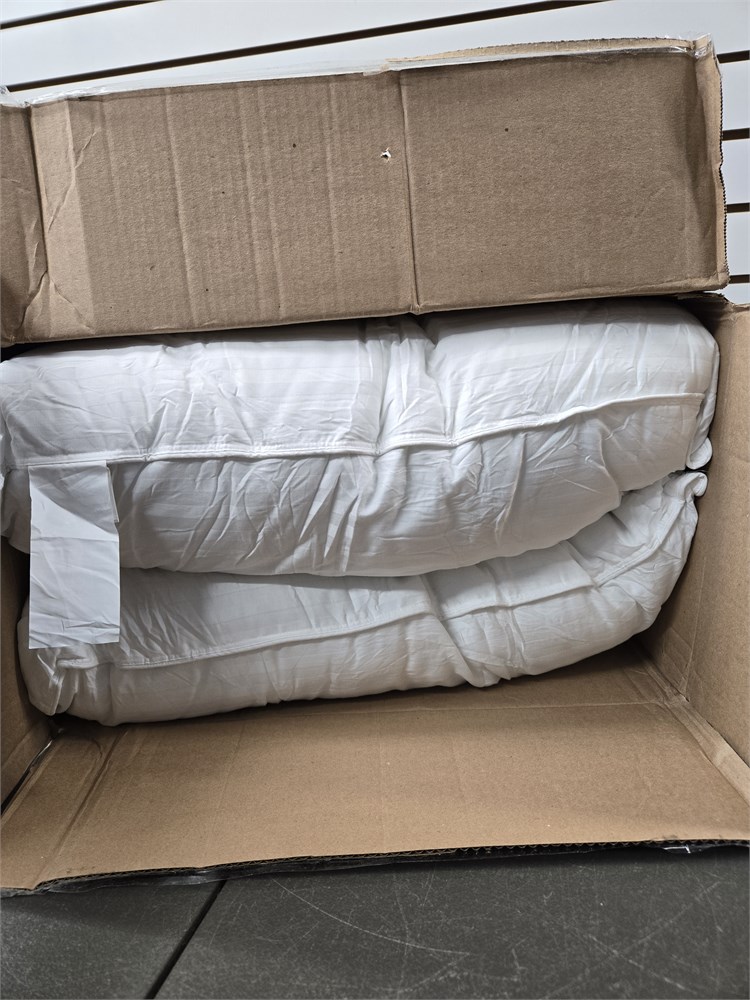 Blue Bird Pallets Beckham Hotel Collection Queen Pillows (2)